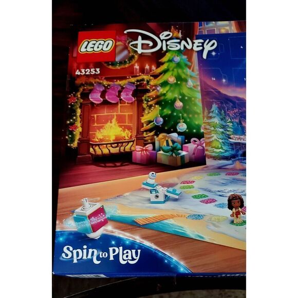 NEW IN BOX COLLECTIBLE LEGO DISNEY 2024 ADVENT CALENDAR AND PLAY SET - Picture 5 of 7